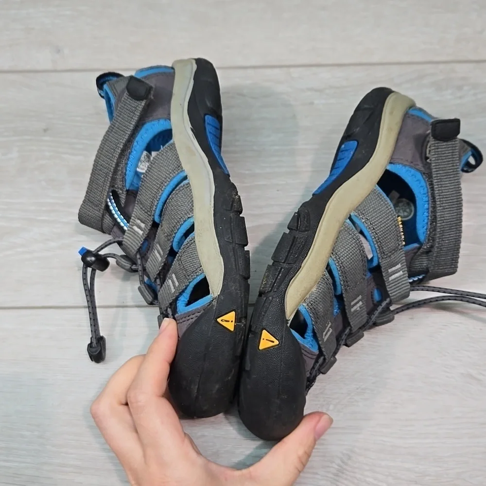 Keen Kids Boys Outdoor Waterproof Adventure Sandals Gray &Blue Shoes 2